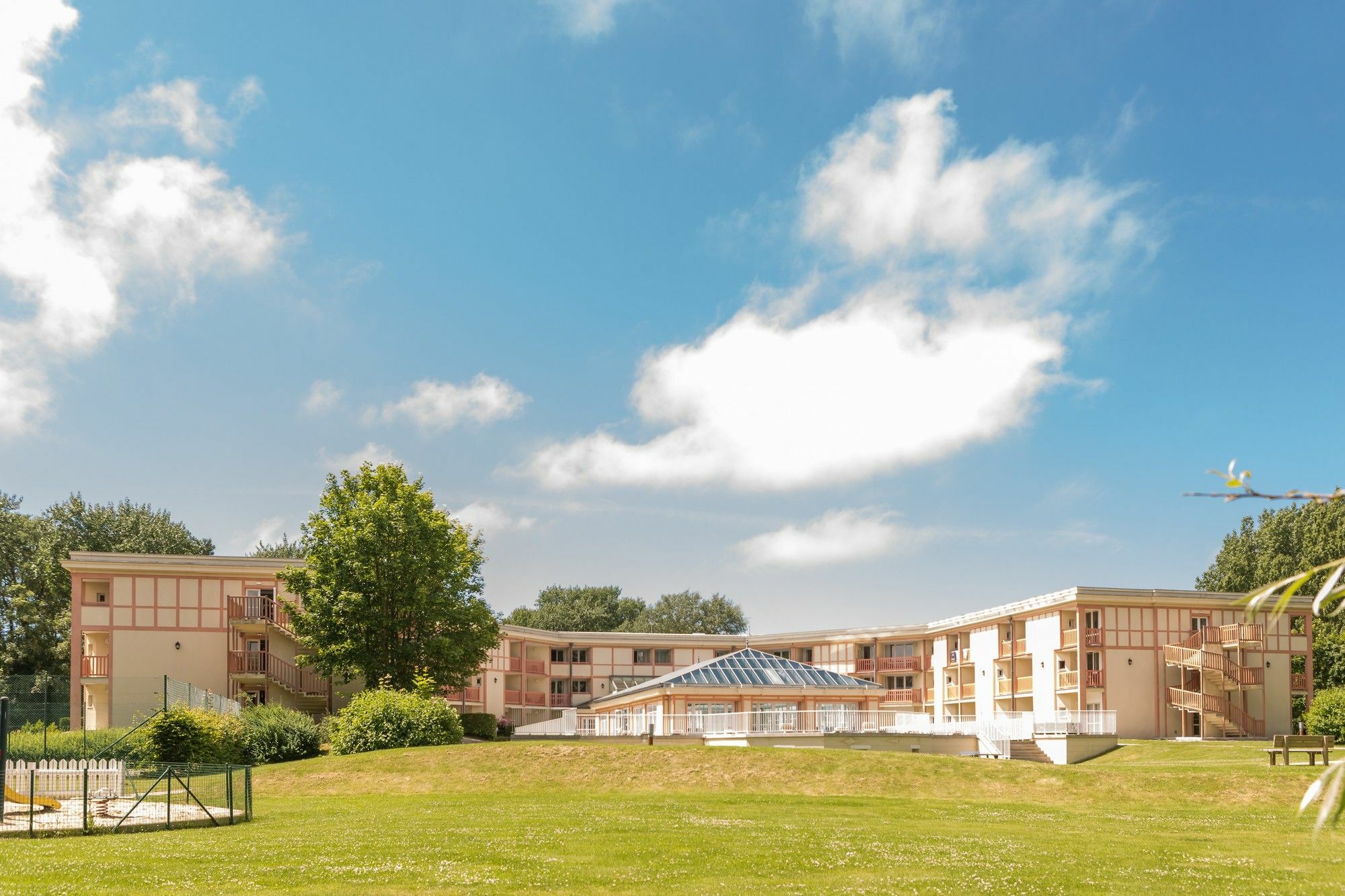 Résidence Pierre&Vacances Les Jardins de la Côte d'Opale Le Touquet Exterior foto